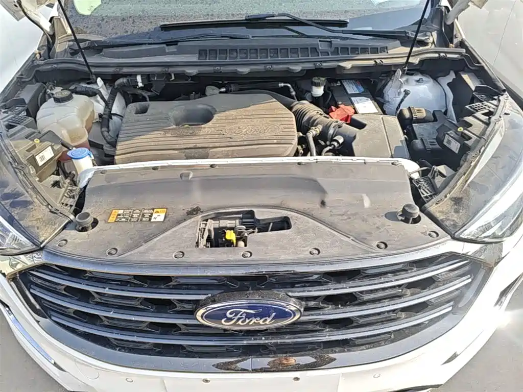 Ford Edge — фото 20