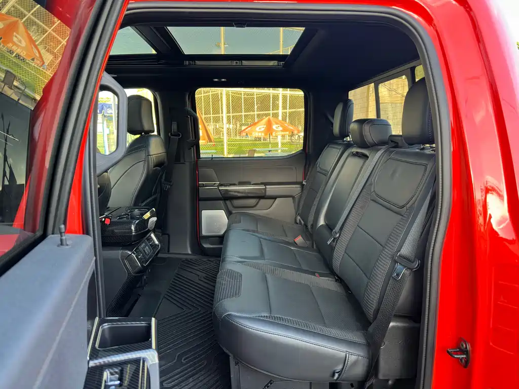 Ford F-150 Raptor — фото 16