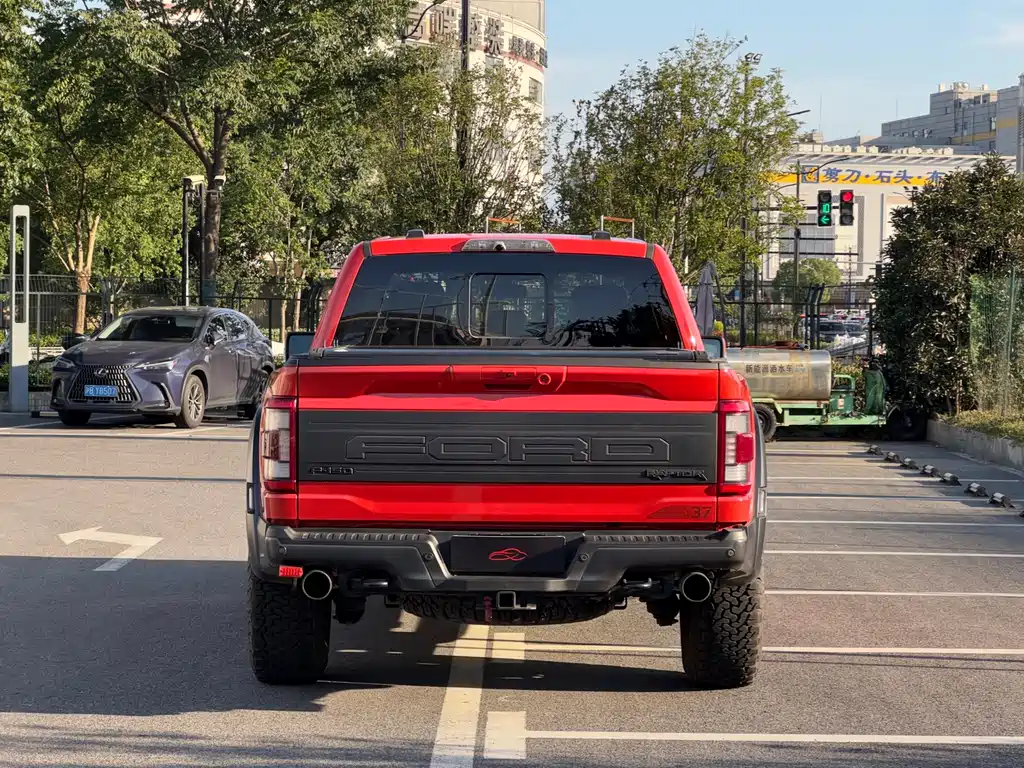 Ford F-150 Raptor — фото 4
