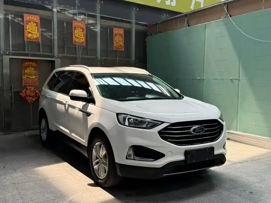 Ford Edge — фото 3
