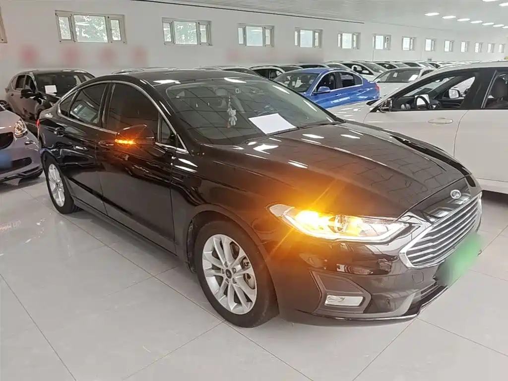 Ford Mondeo — фото 4