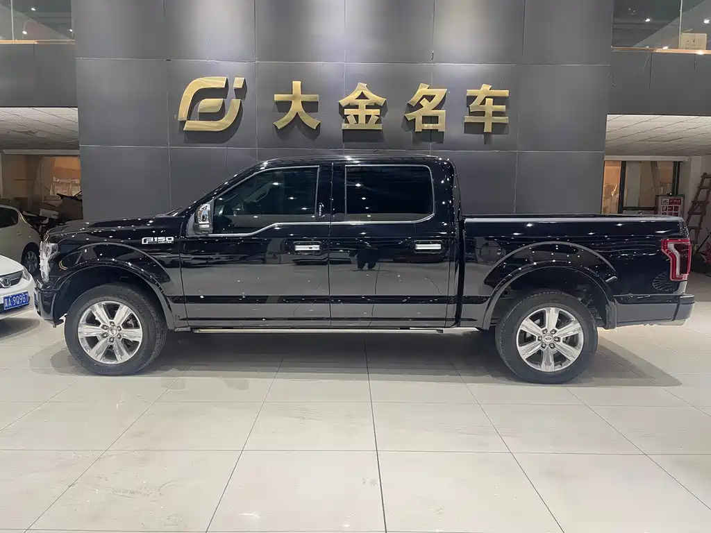 Ford F-150 Raptor — фото 2