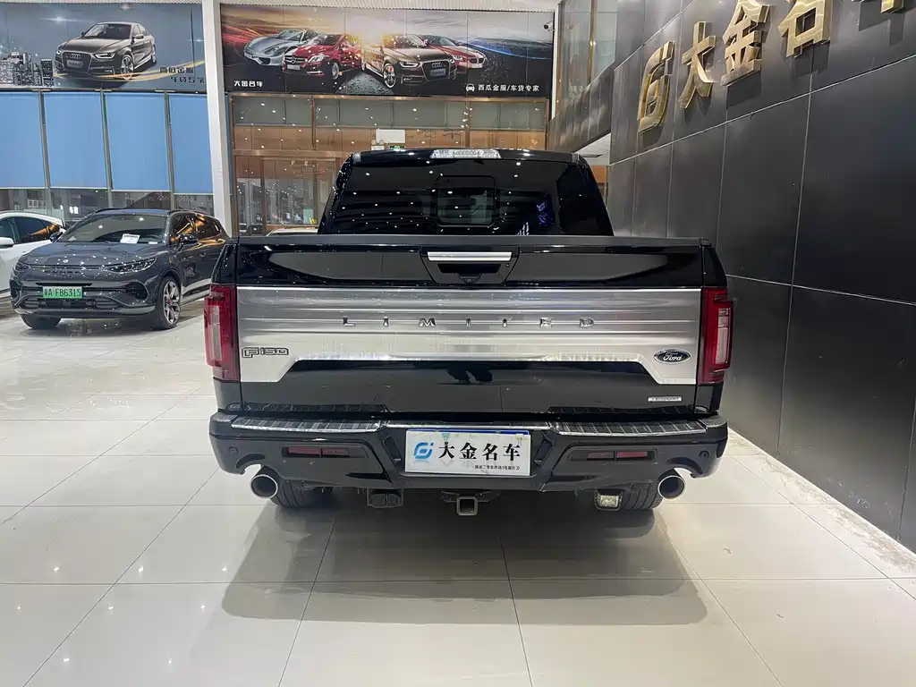 Ford F-150 Raptor — фото 14