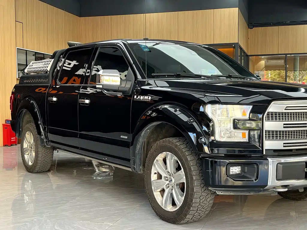 Ford F-150 Raptor — фото 11