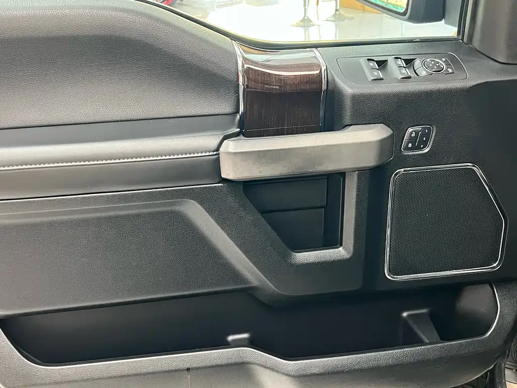 Ford F-150 Raptor — фото 21