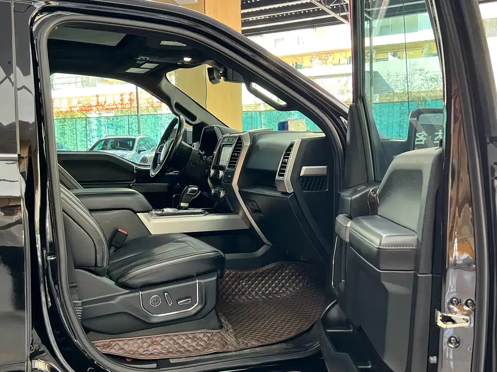 Ford F-150 Raptor — фото 23
