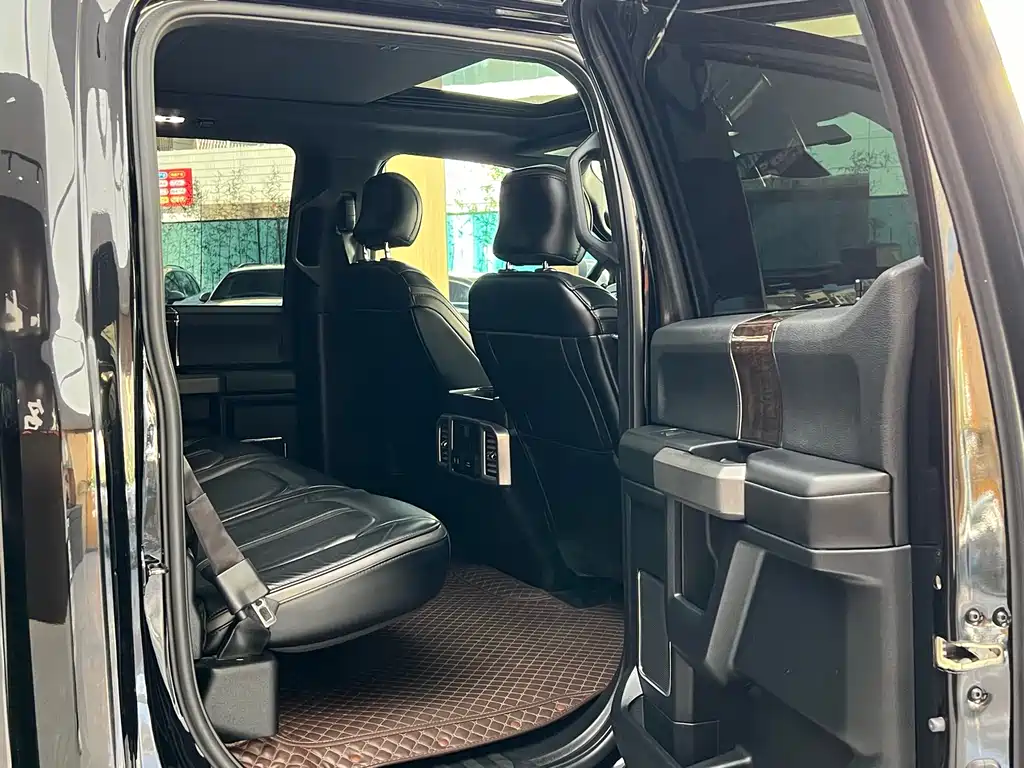 Ford F-150 Raptor — фото 24