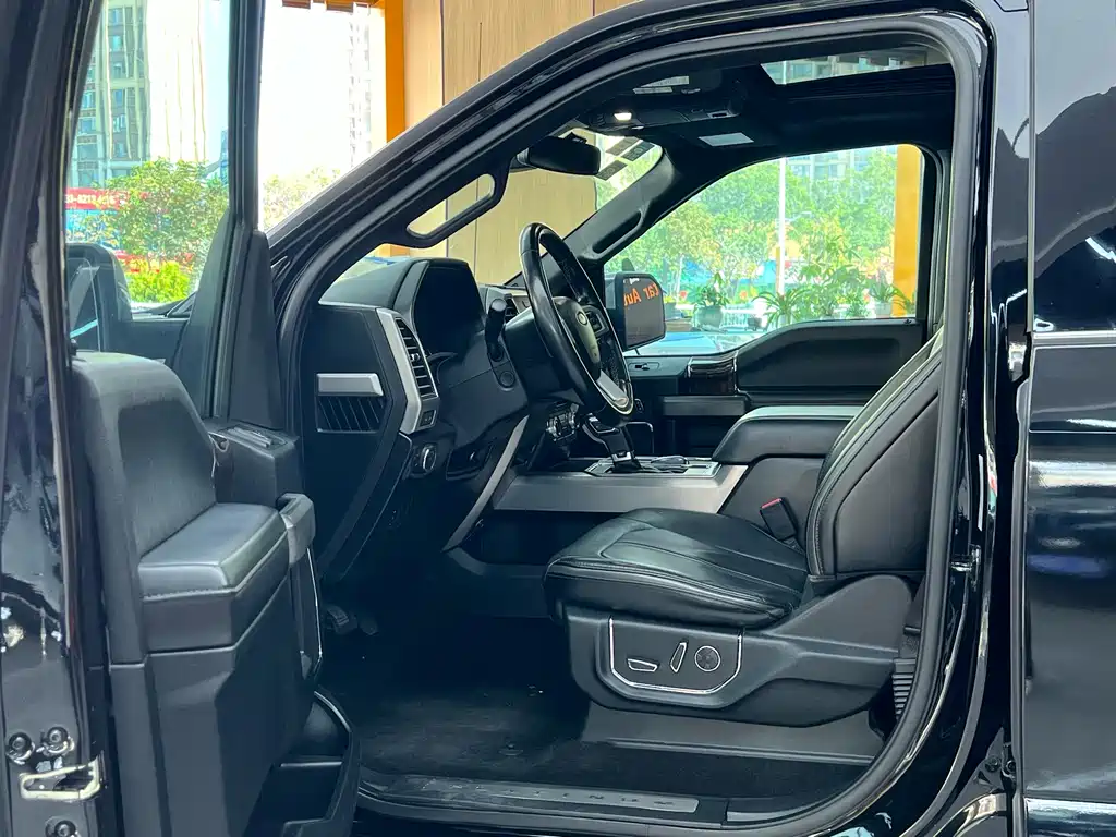 Ford F-150 Raptor — фото 7