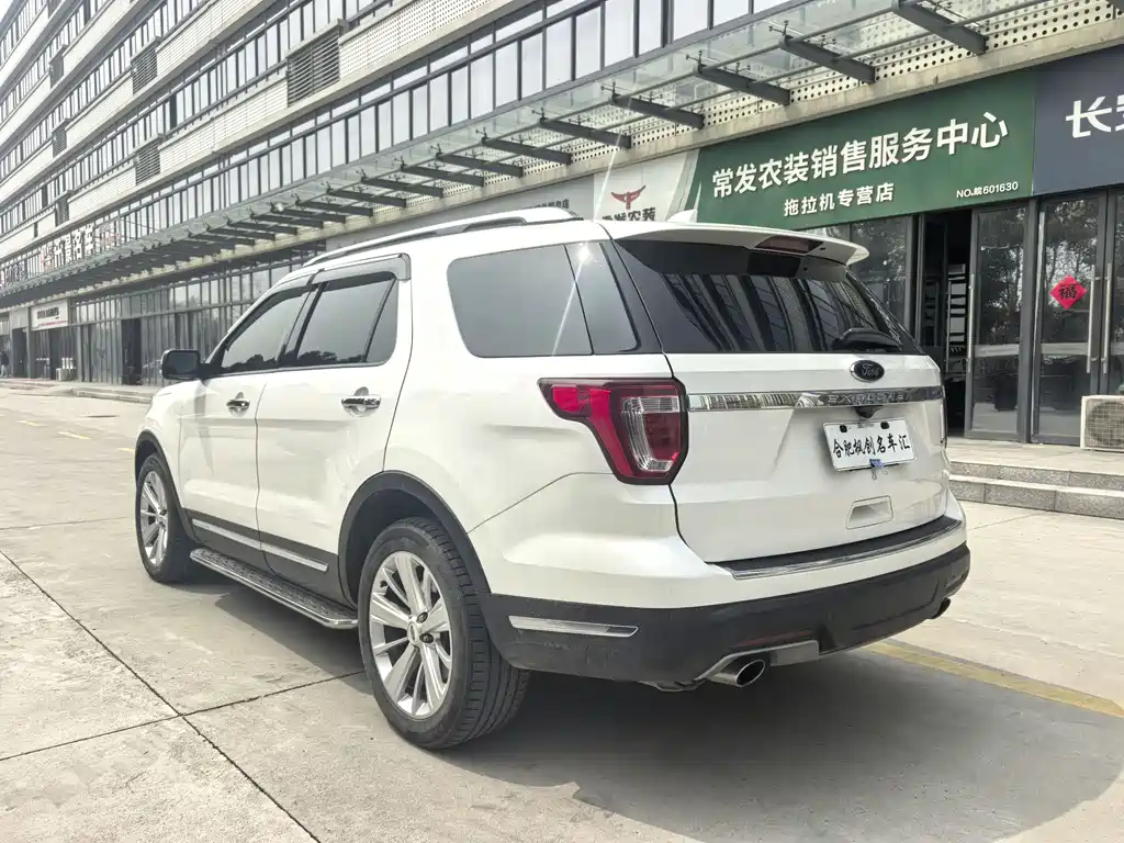 Ford Explorer (Import) — фото 8