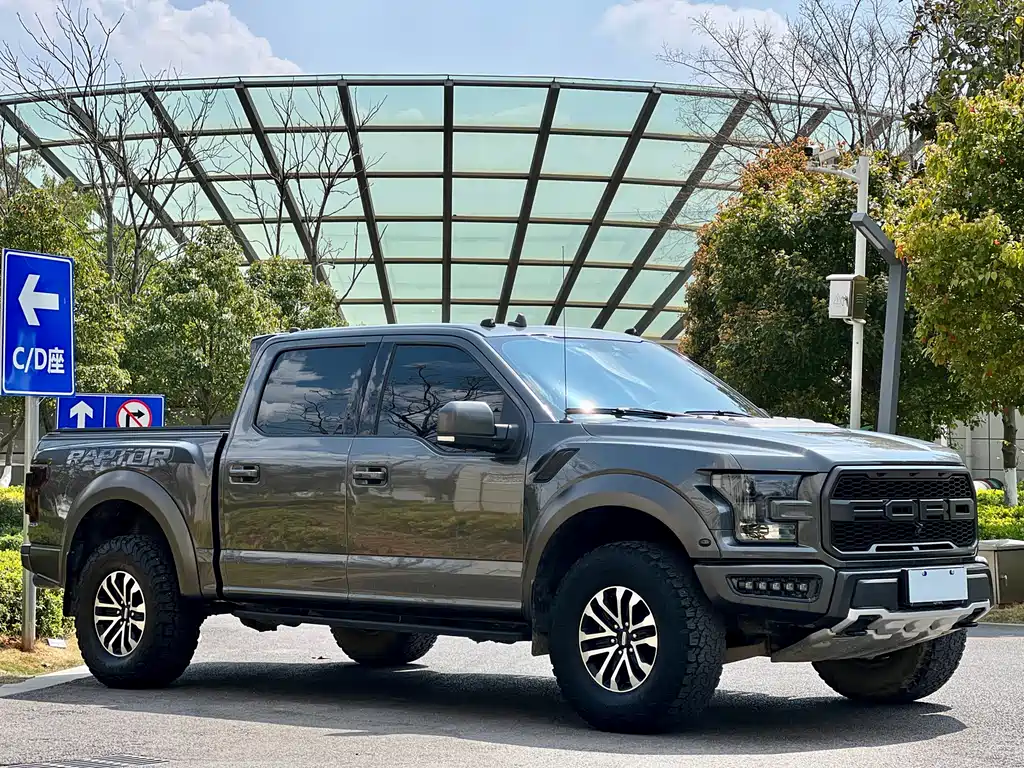 Ford F-150 Raptor — фото 2