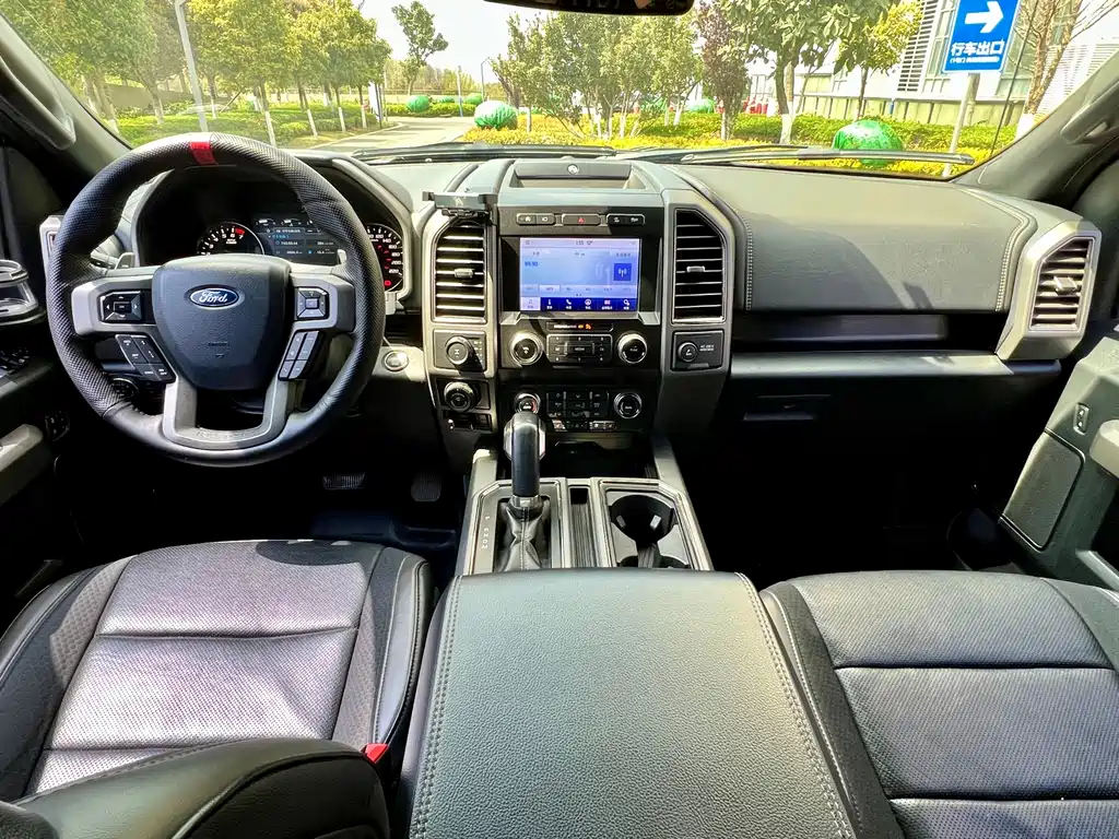 Ford F-150 Raptor — фото 9