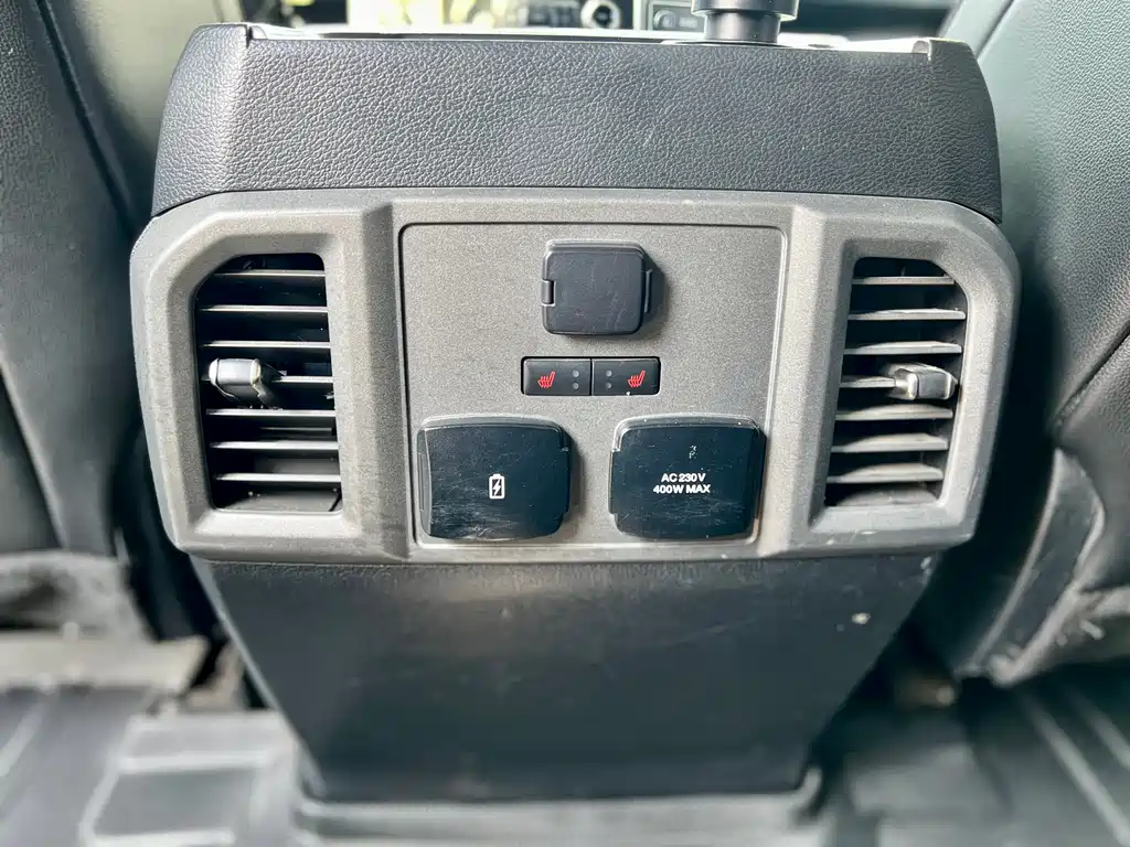 Ford F-150 Raptor — фото 10