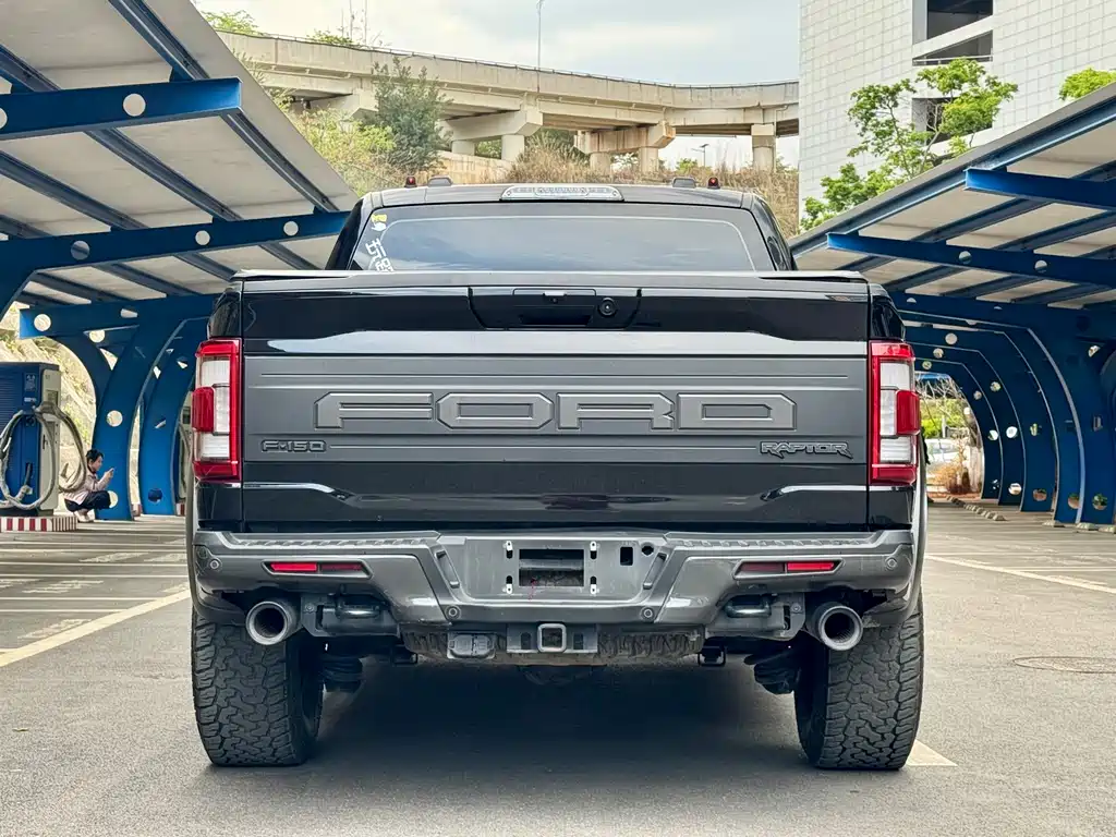 Ford F-150 Raptor — фото 5