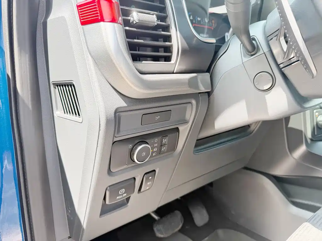 Ford F-150 Raptor — фото 11