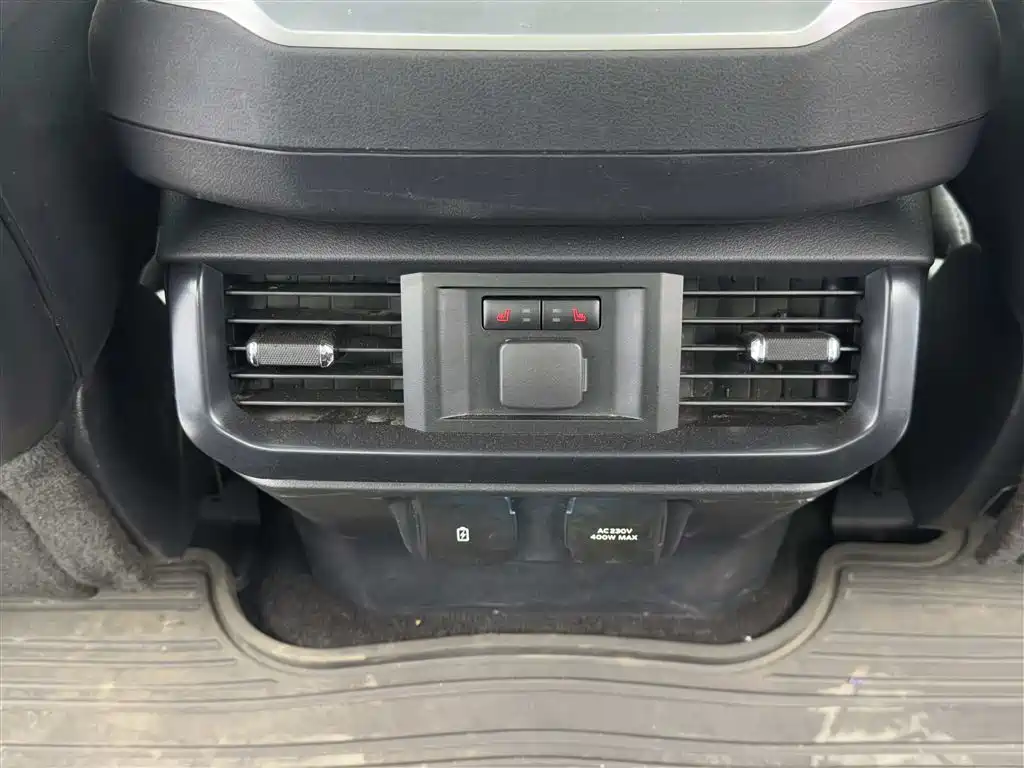 Ford F-150 Raptor — фото 13
