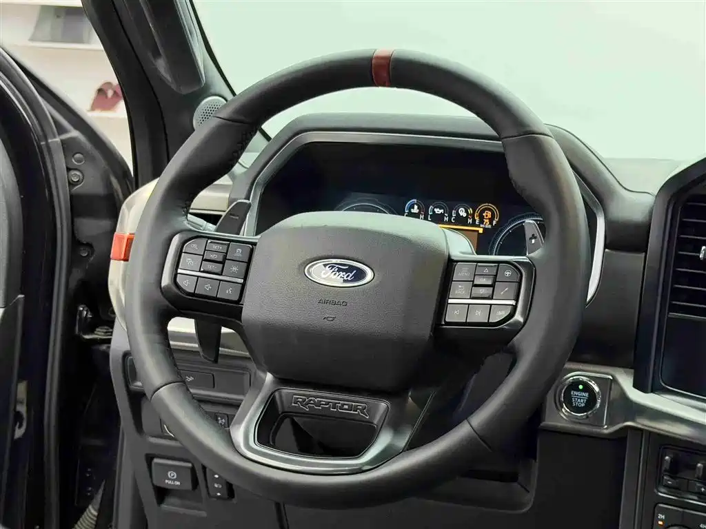 Ford F-150 Raptor — фото 14