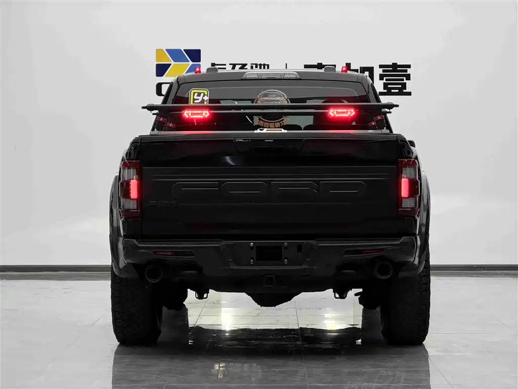 Ford F-150 Raptor — фото 5