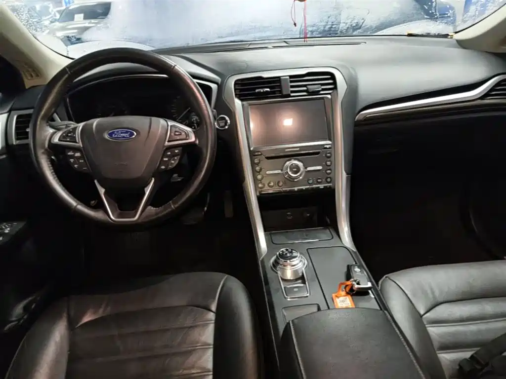 Ford Mondeo — фото 10