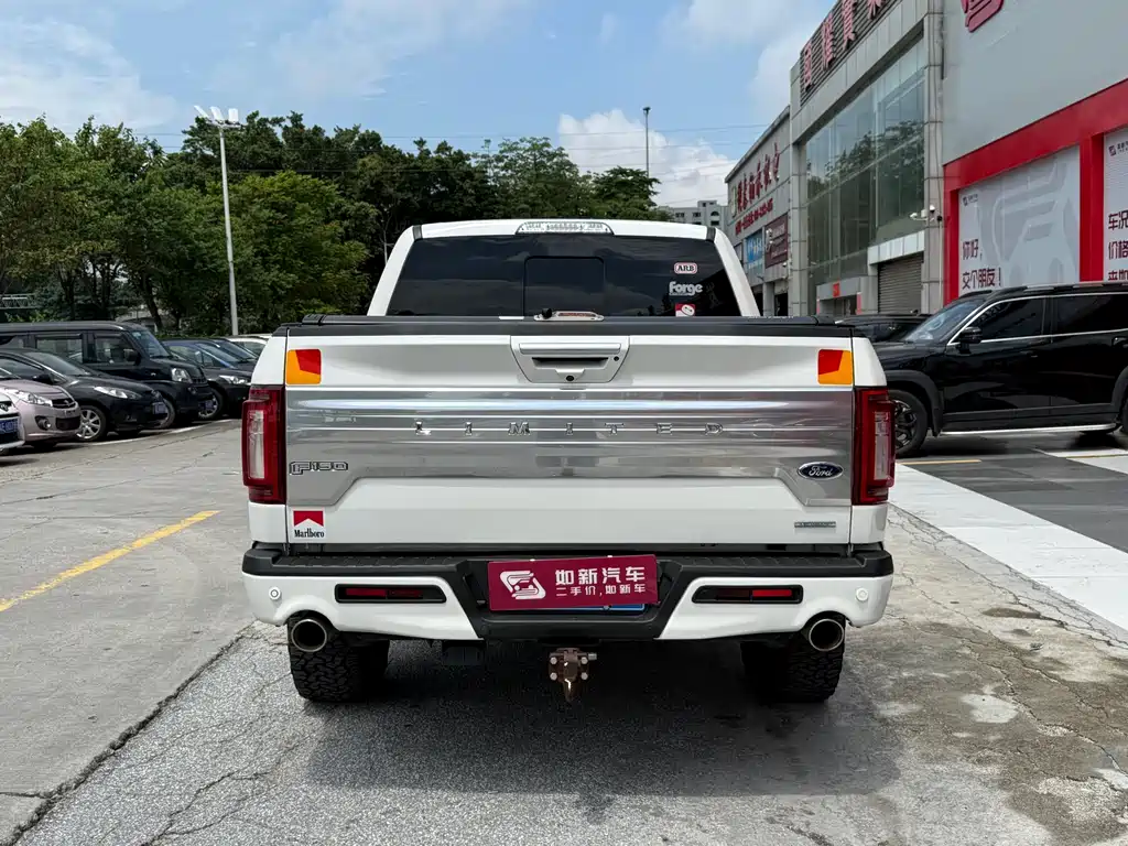 Ford F-150 Raptor — фото 5
