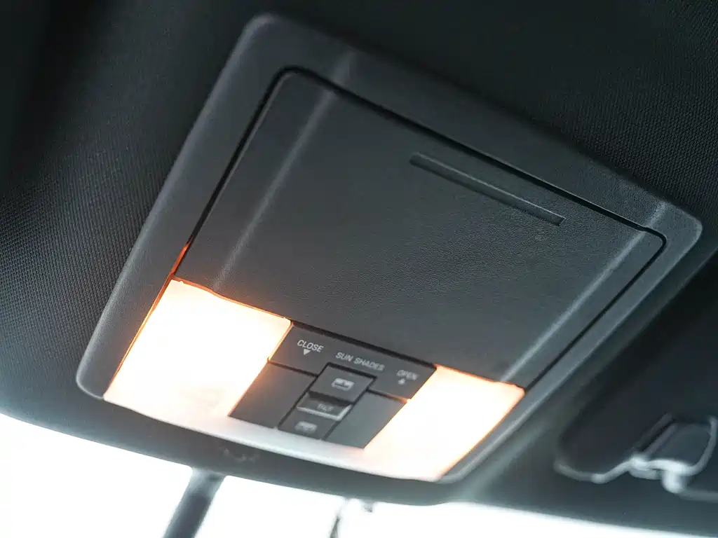 Ford Explorer (Import) — фото 14