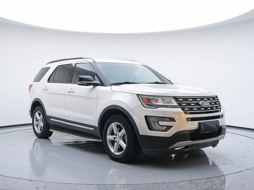 Ford Explorer (Import) — фото 3