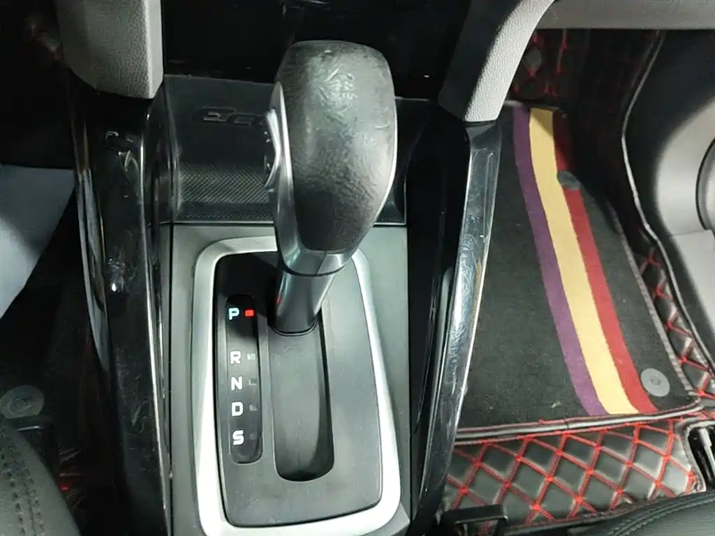 Ford Ecosport — фото 14