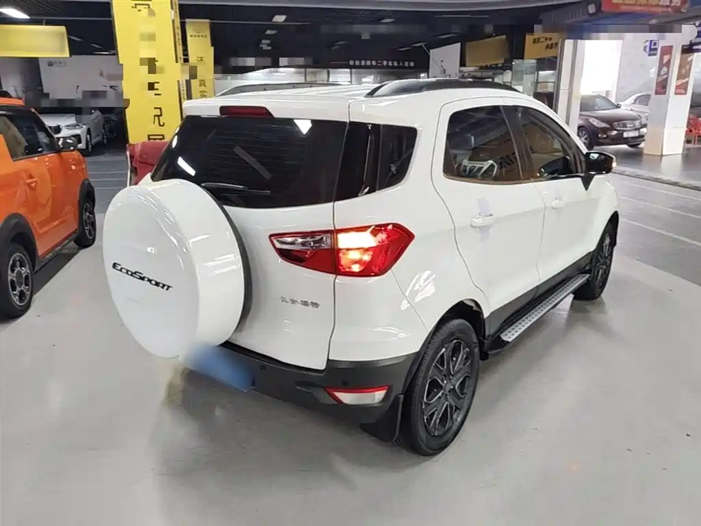 Ford Ecosport — фото 7