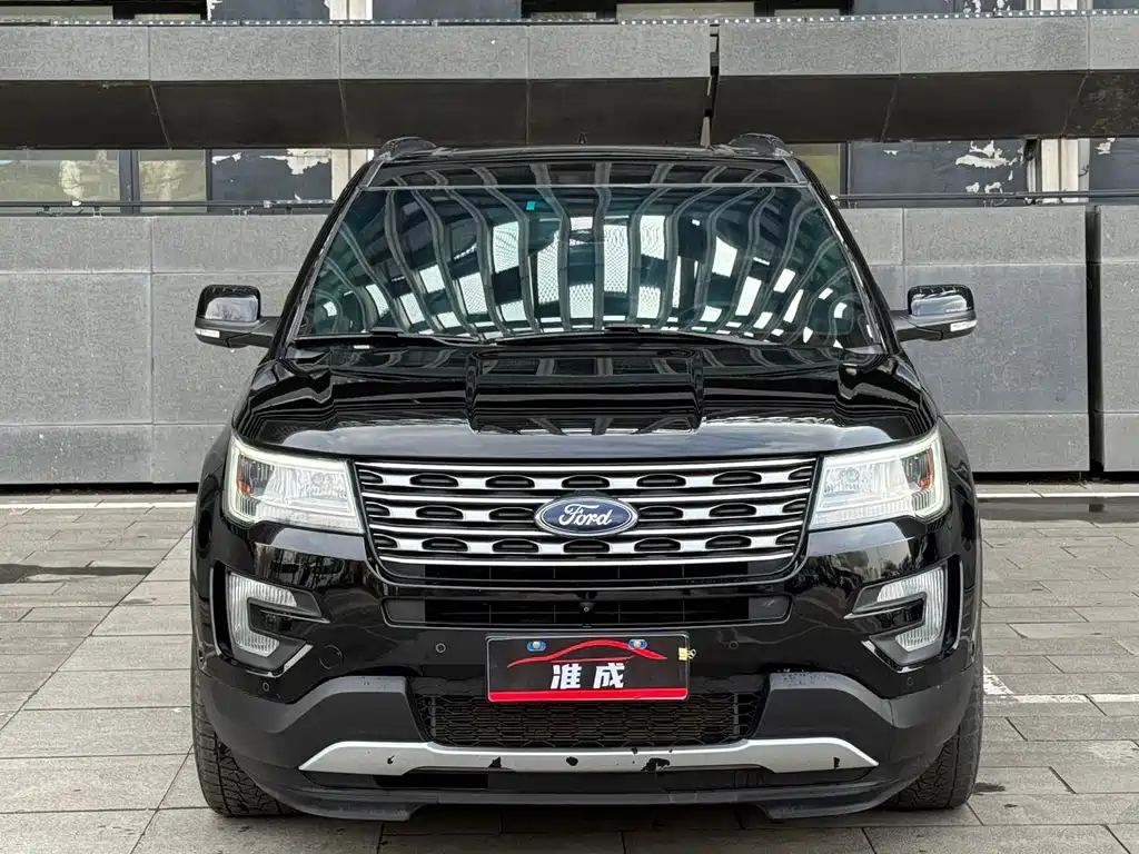 Ford Explorer (Import) — фото 2