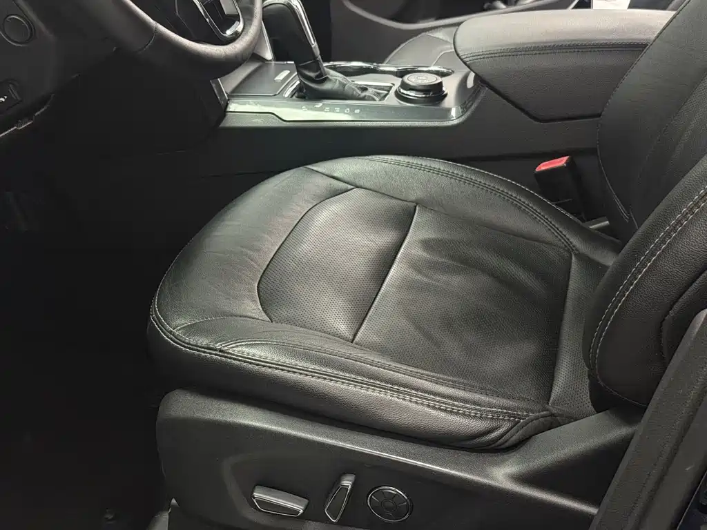 Ford Explorer (Import) — фото 14