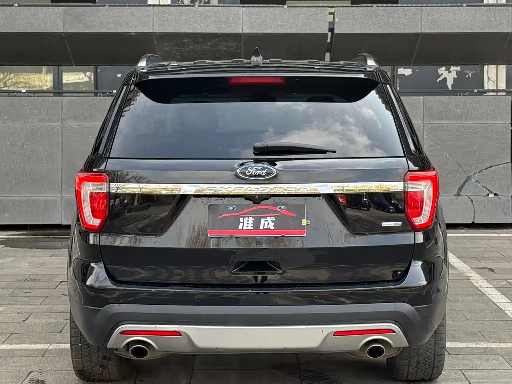 Ford Explorer (Import) — фото 5