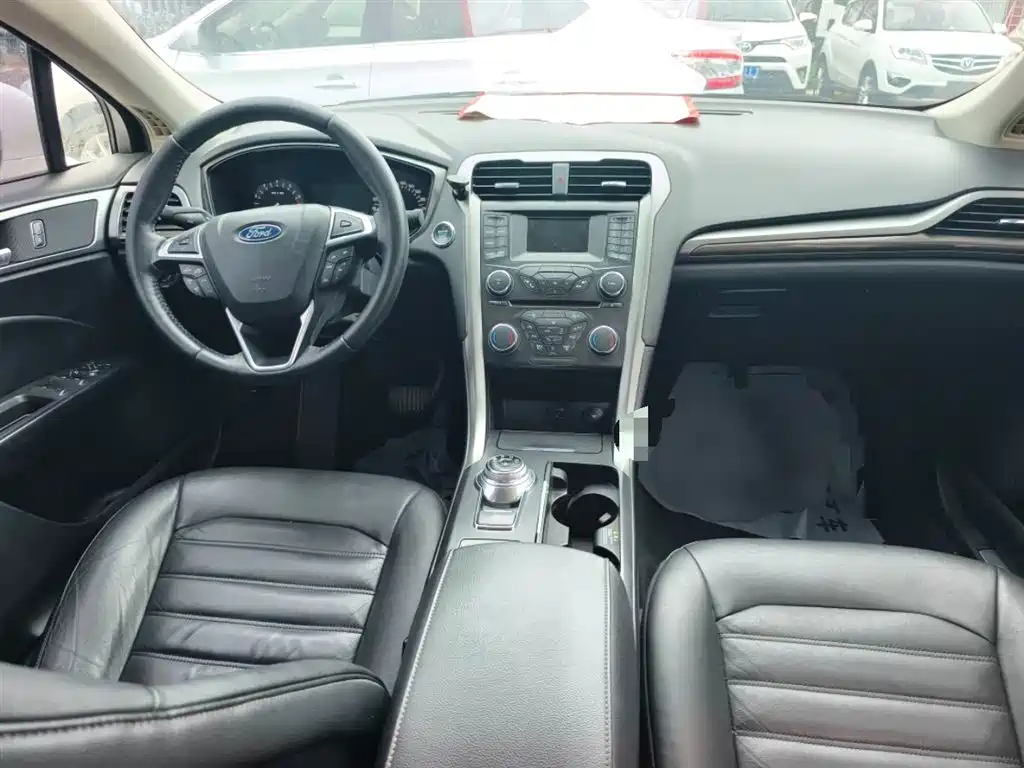 Ford Mondeo — фото 10