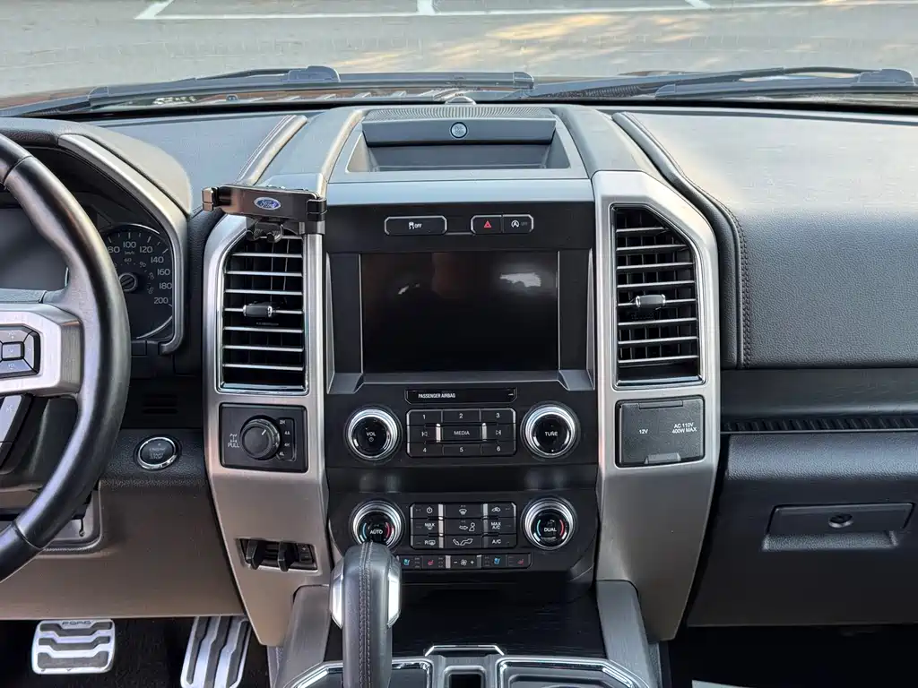 Ford F-150 Raptor — фото 16