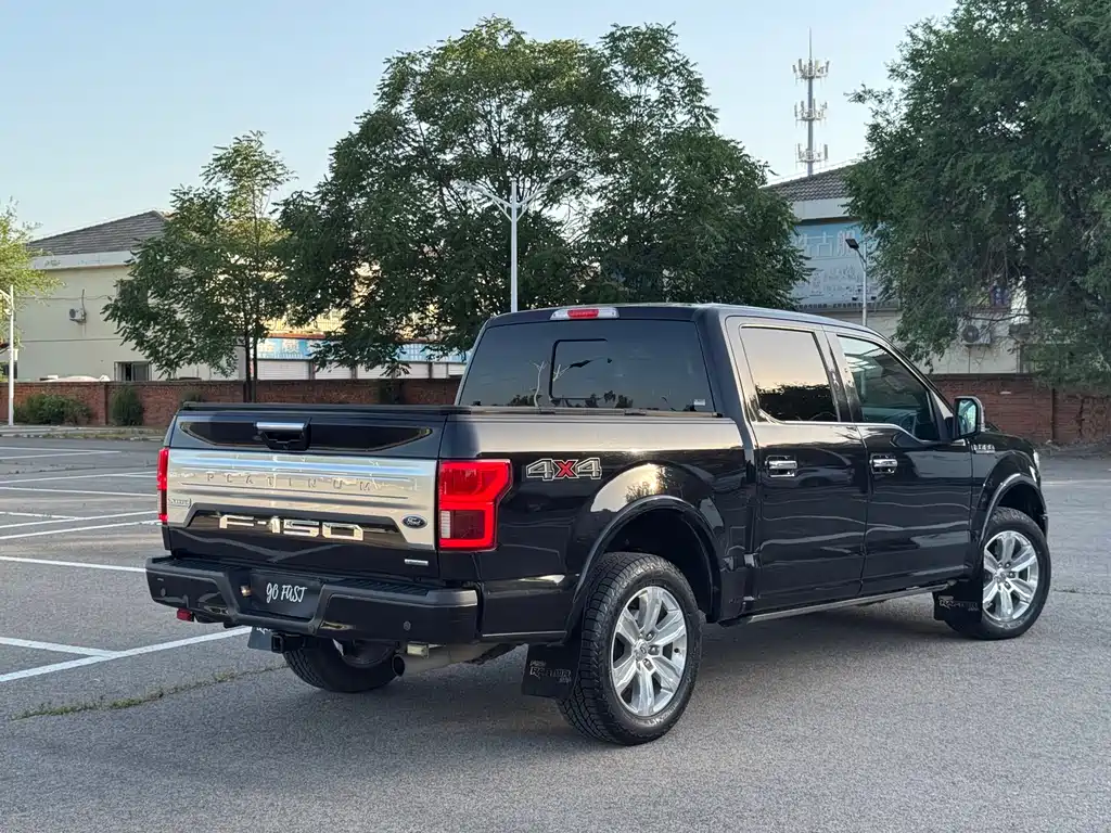 Ford F-150 Raptor — фото 5