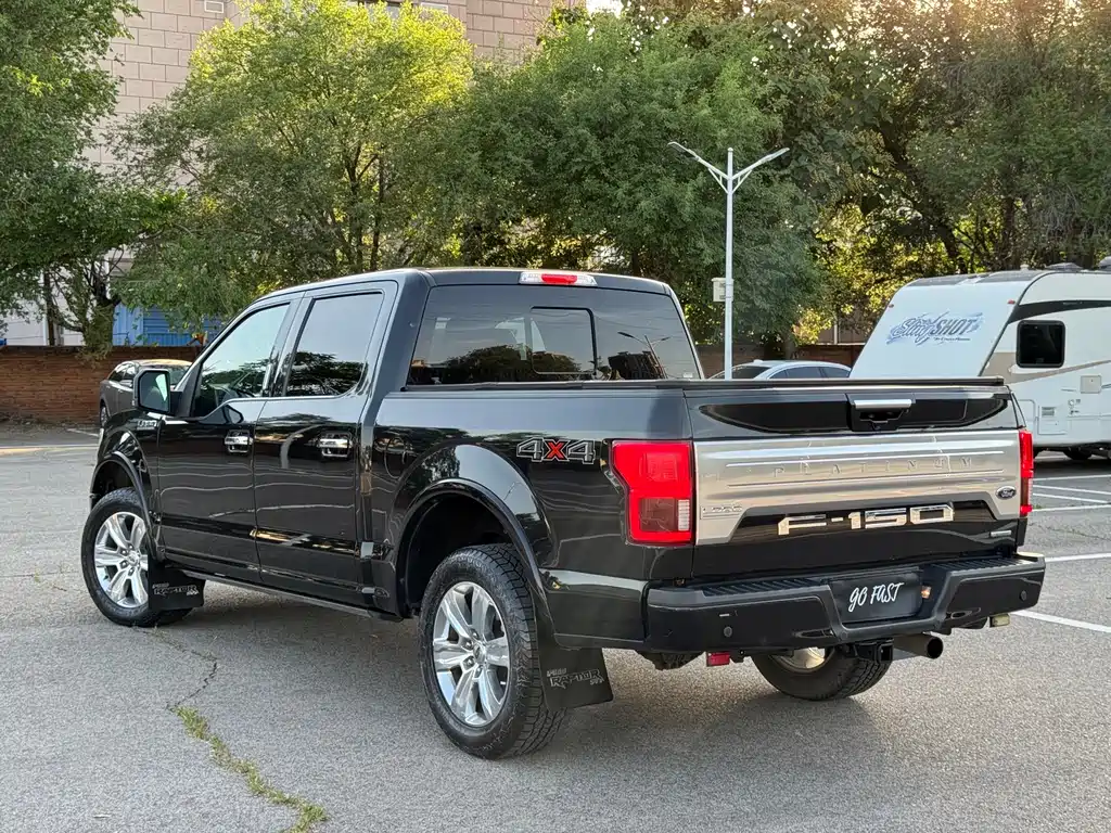 Ford F-150 Raptor — фото 6