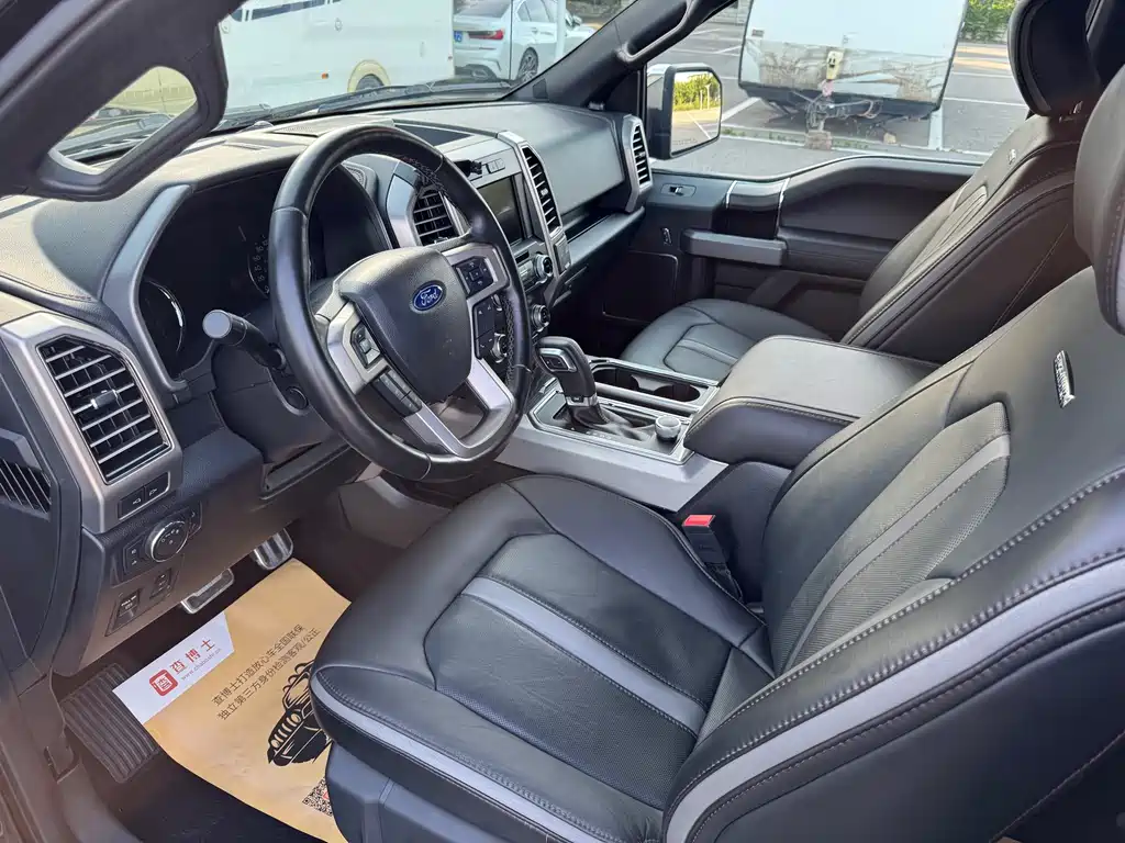 Ford F-150 Raptor — фото 10