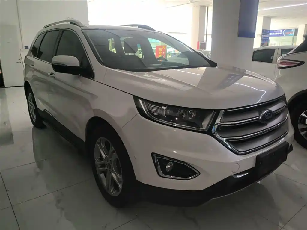 Ford Edge — фото 4
