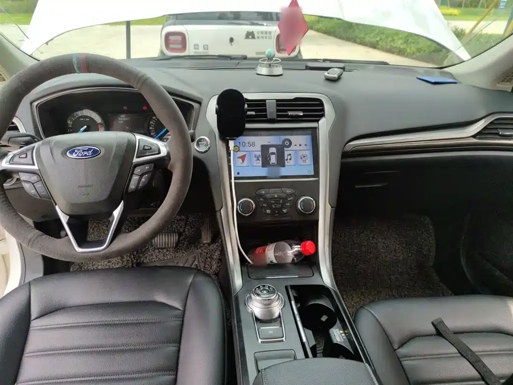 Ford Mondeo — фото 13