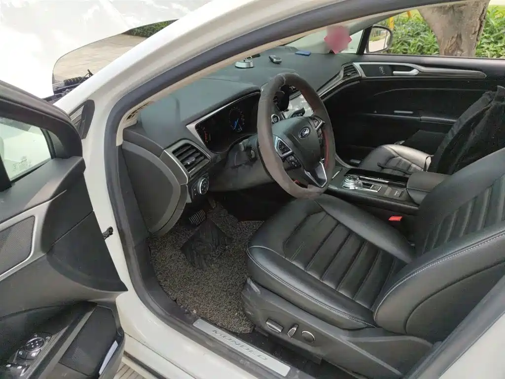 Ford Mondeo — фото 14