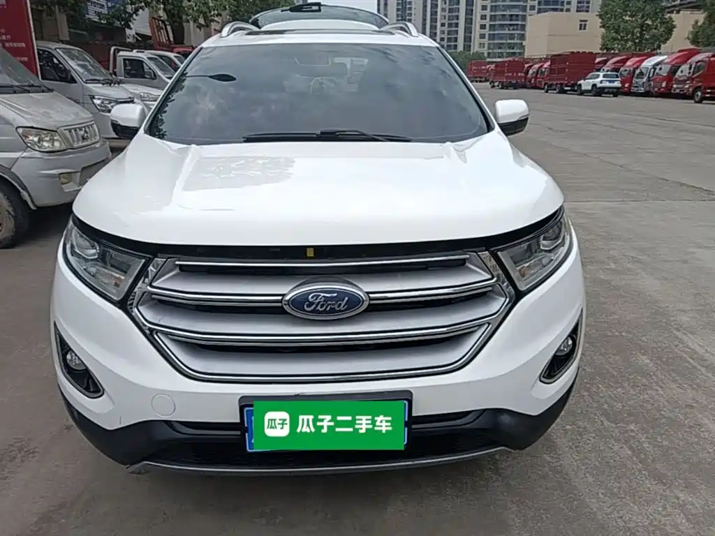 Ford Edge — фото 3