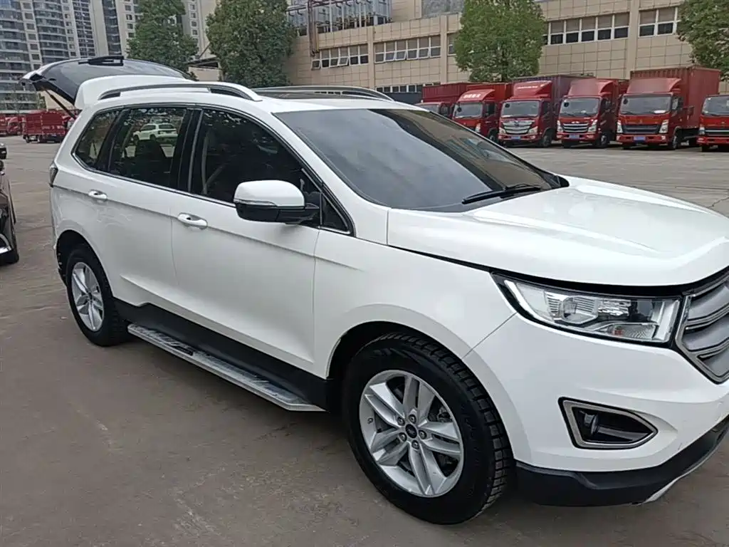 Ford Edge — фото 4