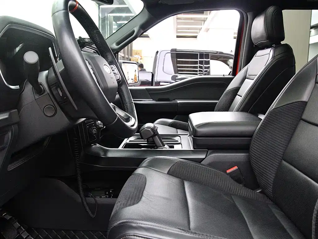 Ford F-150 Raptor — фото 6