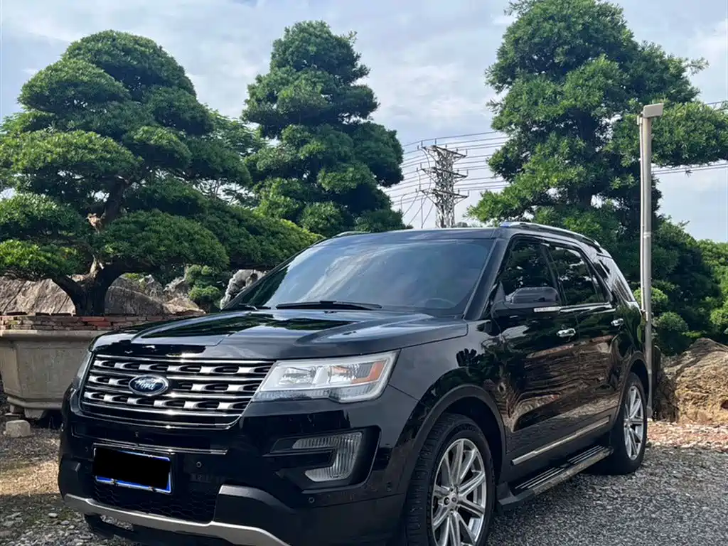 Ford Explorer (Import) — фото 2