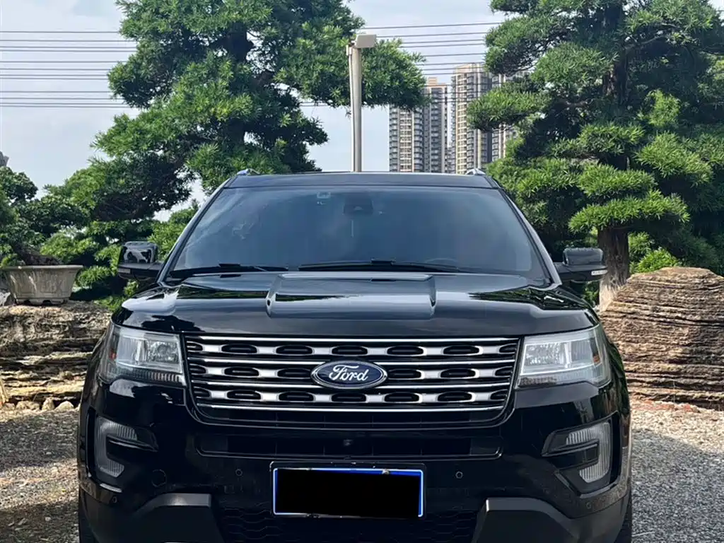 Ford Explorer (Import) — фото 22