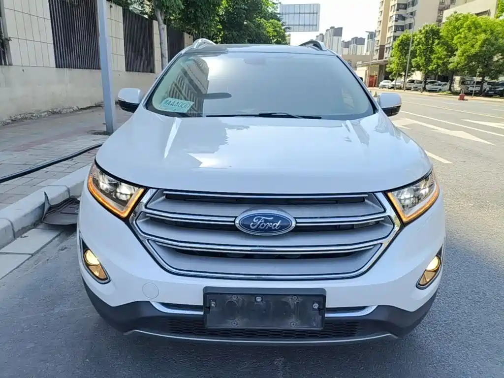 Ford Edge — фото 3