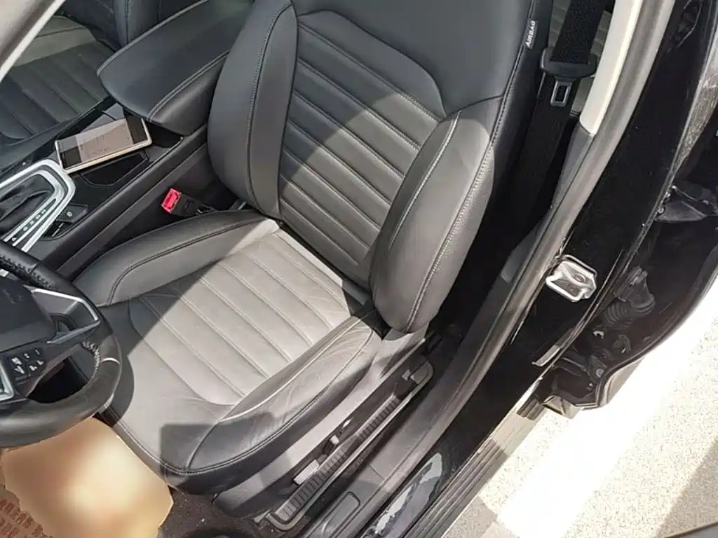 Ford Edge — фото 15