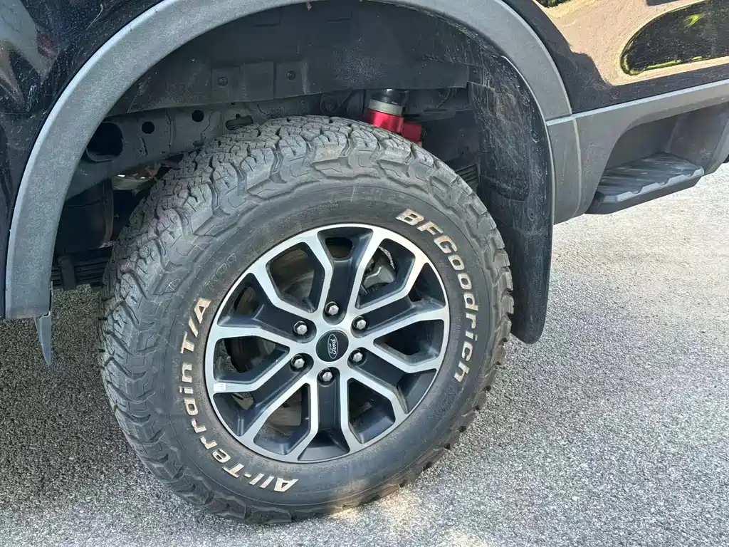 Ford Ranger — фото 14