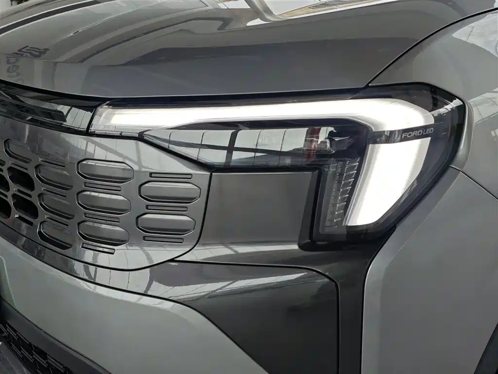 Ford Equator Sport New Energy — фото 7