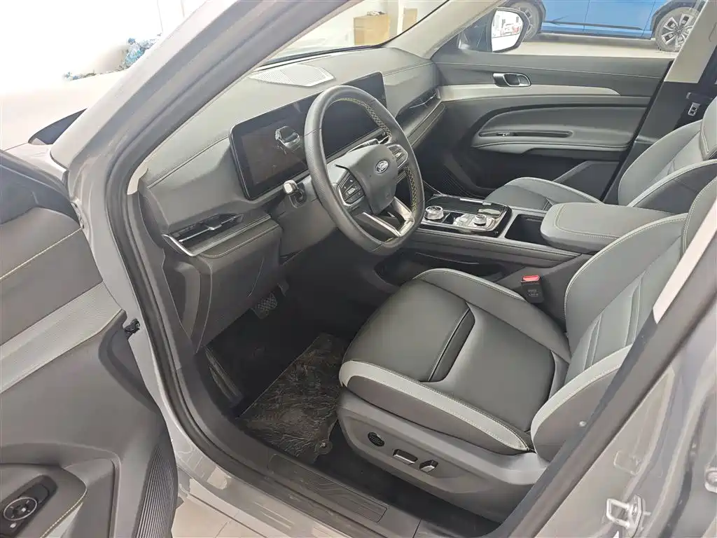 Ford Equator Sport New Energy — фото 10