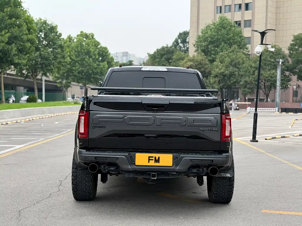 Ford F-150 Raptor — фото 14