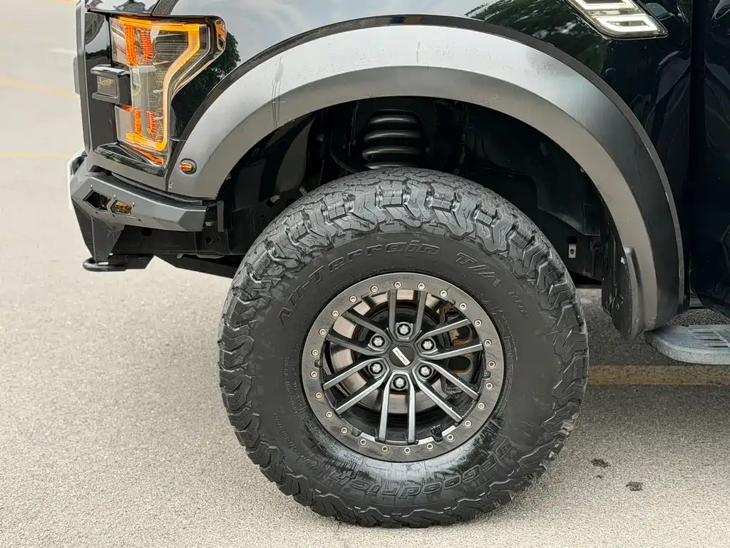 Ford F-150 Raptor — фото 5